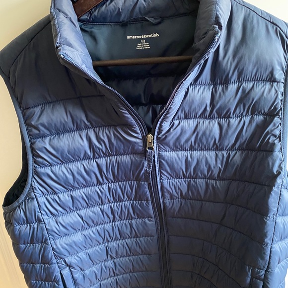 Amazon Essentials Other - Amazon Essentials Men’s Large Puffer Vest